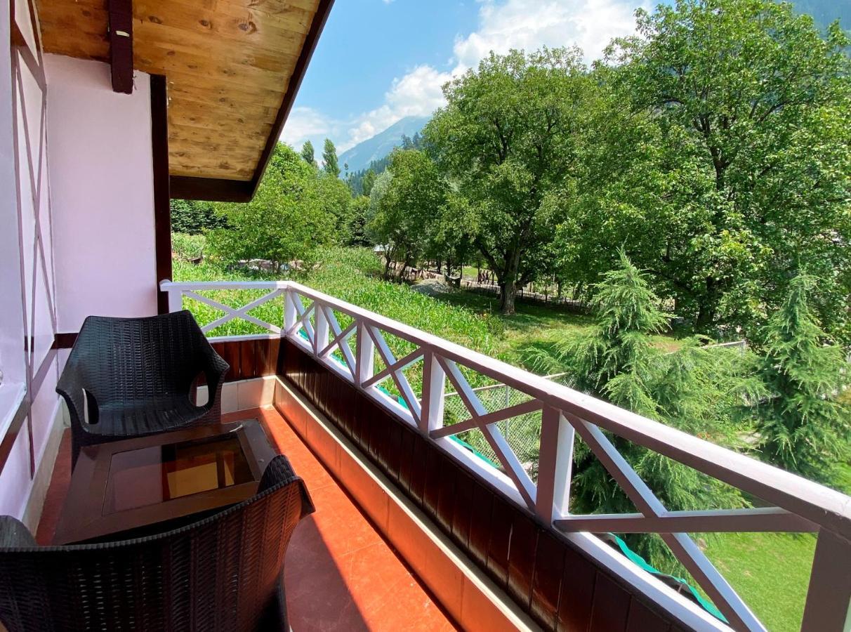 Six Seasons Pahalgam Exterior photo
