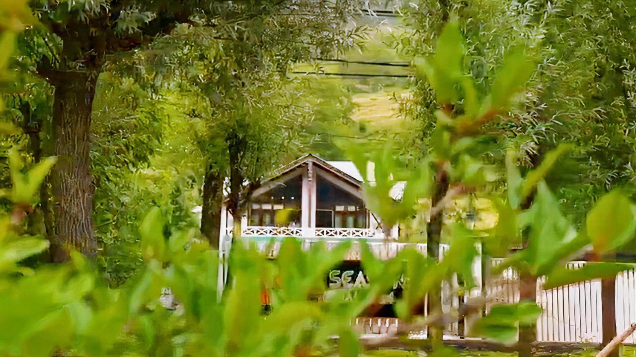 Six Seasons Pahalgam Exterior photo